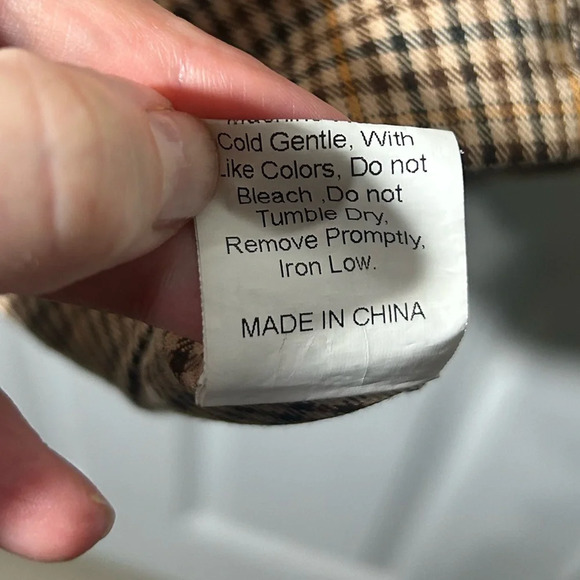 Princess Polly Willa Oversized Button Down Shirt Beige Plaid checkered Size 2. - Picture 9 of 11